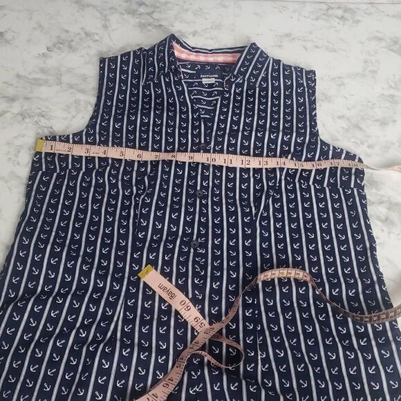 Basic Editions Navy Blue Anchor Button Down Sleeveless Top - Picture 7 of 9